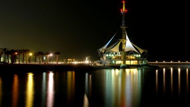صورة كورنيش الكويت.. متنفس ومقصد بحري للمرتادين بمساراته ومعالمه السياحية على طول 10 كيلومترات